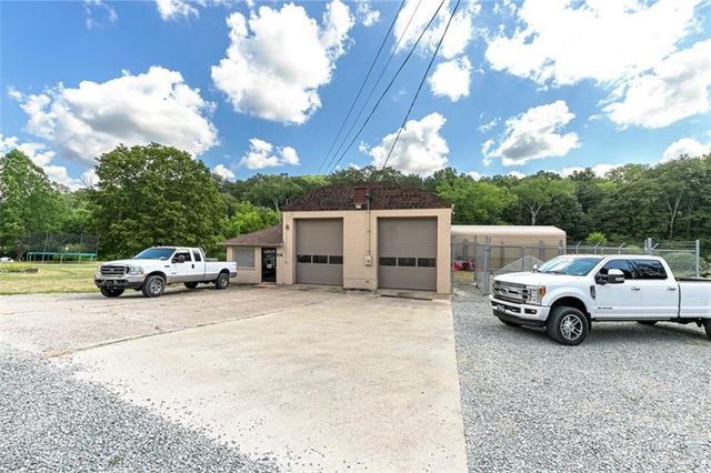 3275 Hills Church Road, Murrysville, PA 15632
