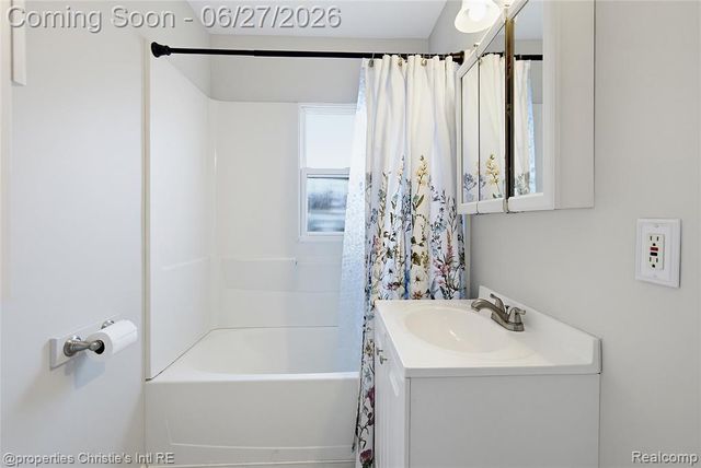 22436 Furton Street, Saint Clair Shores, MI 48082