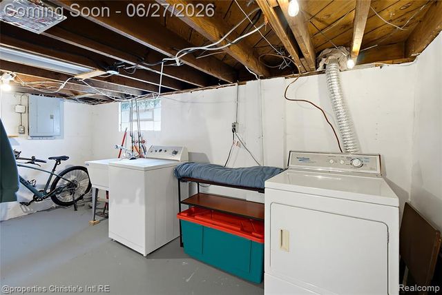 22436 Furton Street, Saint Clair Shores, MI 48082