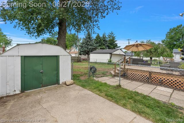 22436 Furton Street, Saint Clair Shores, MI 48082