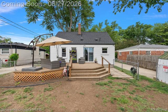 22436 Furton Street, Saint Clair Shores, MI 48082
