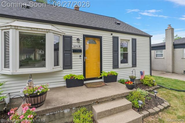 22436 Furton Street, Saint Clair Shores, MI 48082