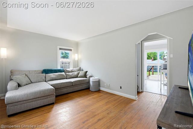 22436 Furton Street, Saint Clair Shores, MI 48082