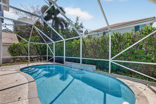 5040 Heron Place, Coconut Creek, FL 33073