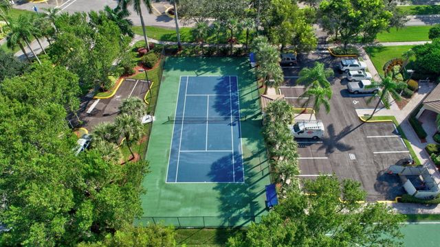 5040 Heron Place, Coconut Creek, FL 33073