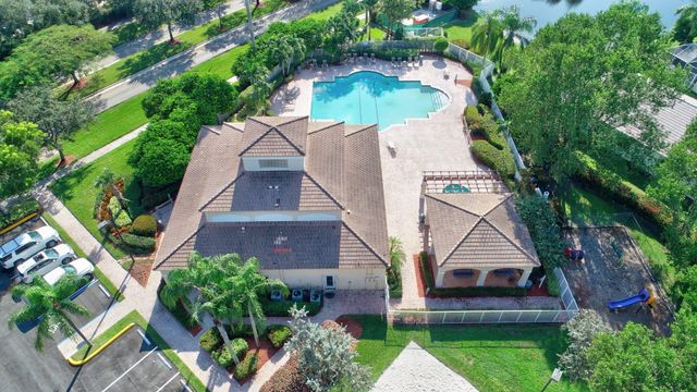 5040 Heron Place, Coconut Creek, FL 33073