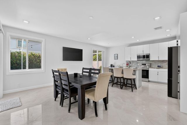 5040 Heron Place, Coconut Creek, FL 33073