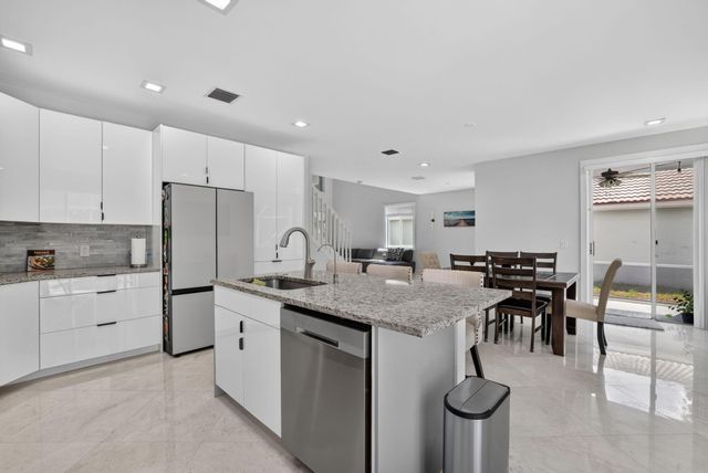 5040 Heron Place, Coconut Creek, FL 33073