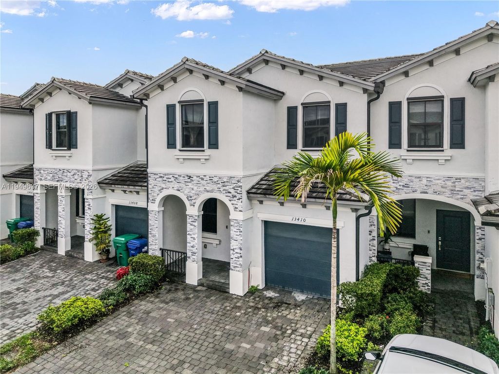 13410 SW 287th Ter, Homestead, FL 33033