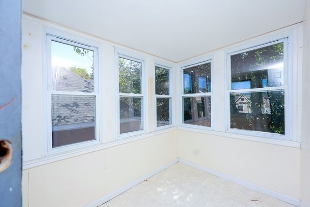 15-17 Saunders St 2, Boston, MA 02134