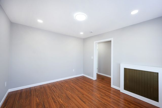 15-17 Saunders St 2, Boston, MA 02134