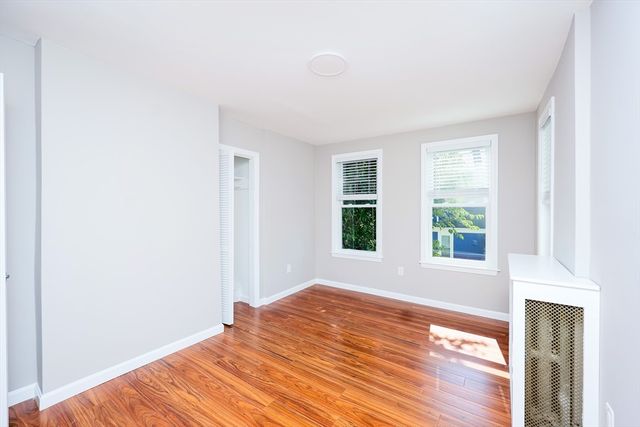 15-17 Saunders St 2, Boston, MA 02134