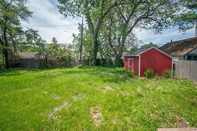 26059 Brush Street, Madison Heights, MI 48071