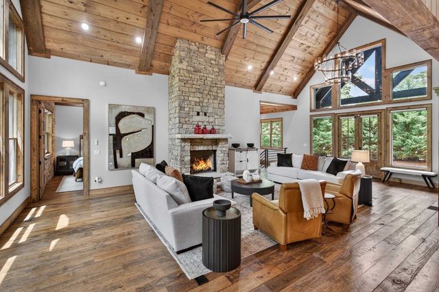 361 Bluebird Lane, Blue Ridge, GA 30513