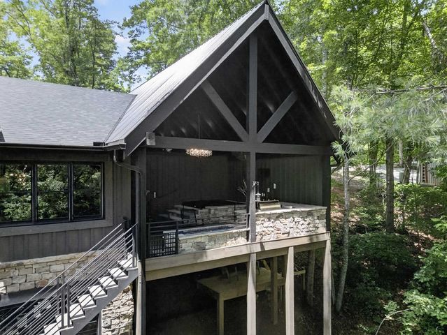 361 Bluebird Lane, Blue Ridge, GA 30513