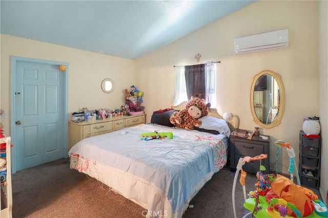 5242 La Salle, Riverside, CA 92505