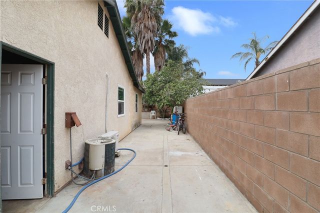 5242 La Salle, Riverside, CA 92505