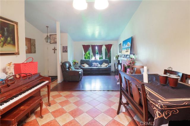 5242 La Salle, Riverside, CA 92505