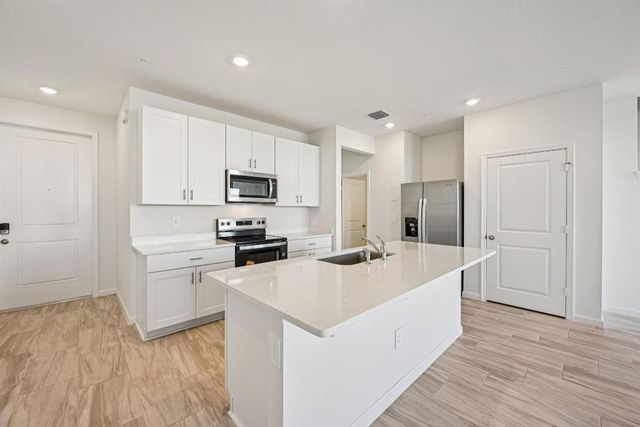 587 Salisbury Circle, Fort Pierce, FL 34982