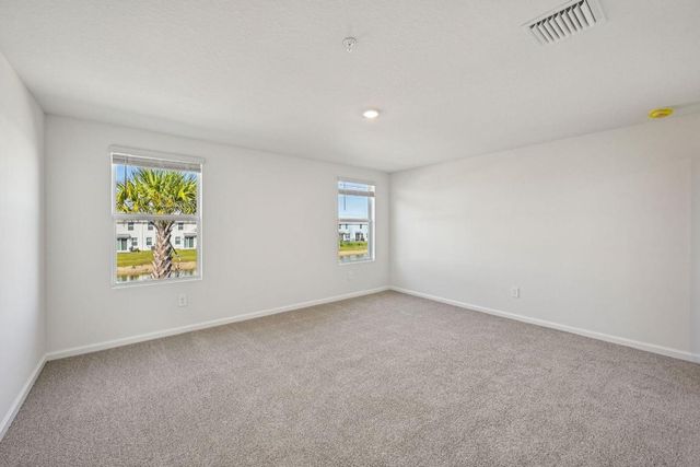 587 Salisbury Circle, Fort Pierce, FL 34982