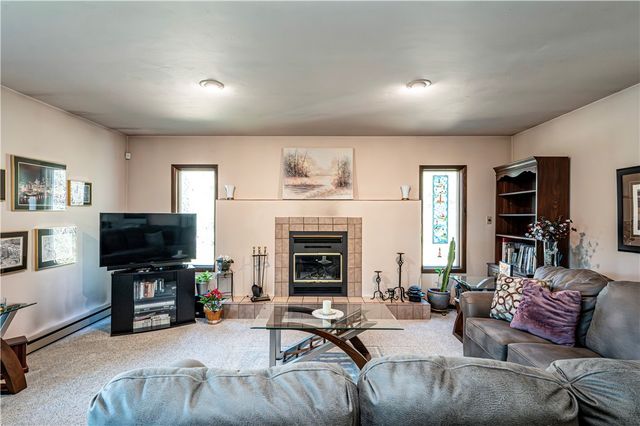 2037 RIDGE RD, Penn Twp, PA 15644