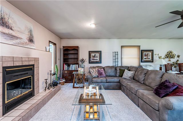 2037 RIDGE RD, Penn Twp, PA 15644