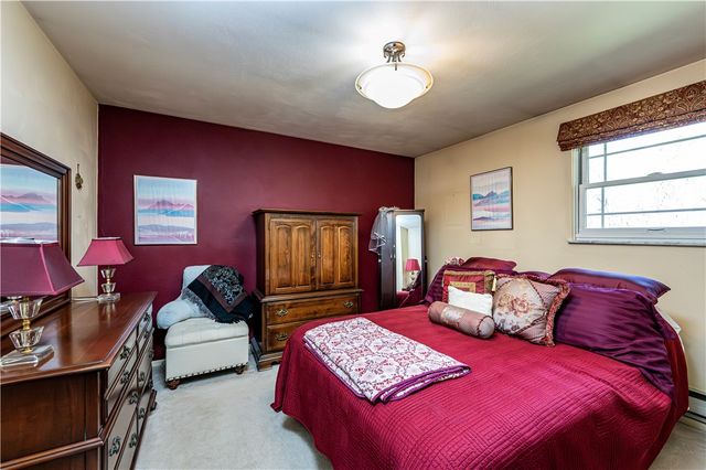 2037 RIDGE RD, Penn Twp, PA 15644