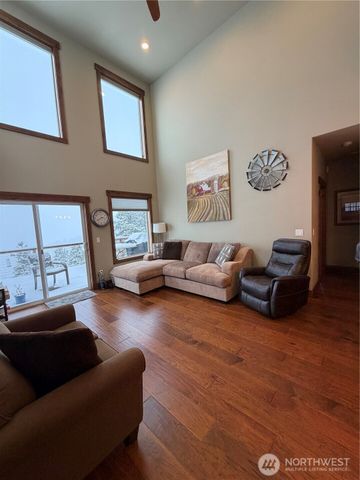 9660 Nahahum Canyon Road, Cashmere, WA 98815