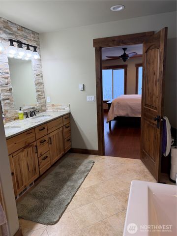 9660 Nahahum Canyon Road, Cashmere, WA 98815