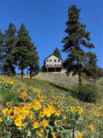 9660 Nahahum Canyon Road, Cashmere, WA 98815