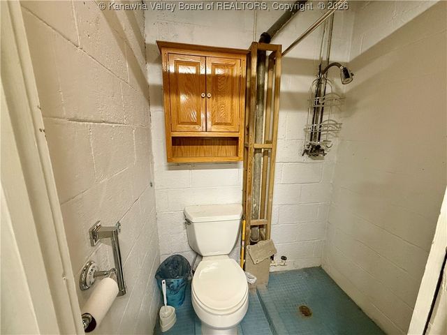 3013 Ridgeview Drive, South Charleston, WV 25303