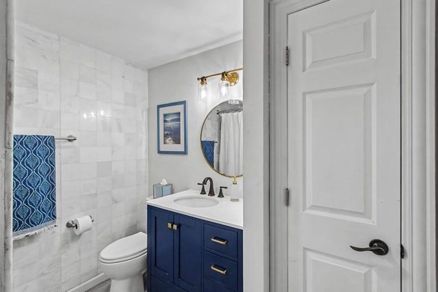 W9295 Oakland Road, Cambridge, WI 53523