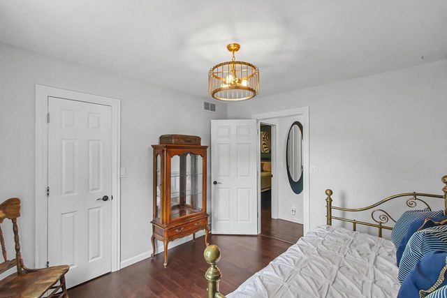 W9295 Oakland Road, Cambridge, WI 53523