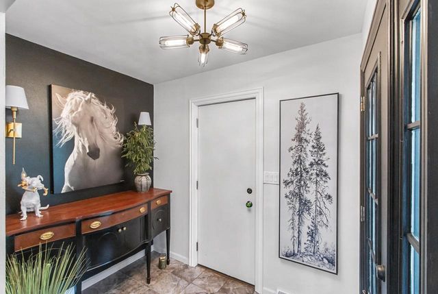 W9295 Oakland Road, Cambridge, WI 53523