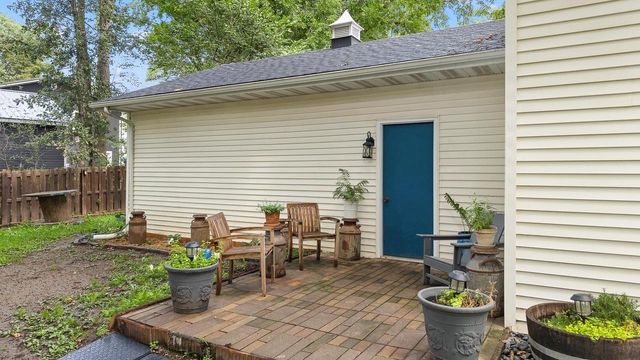 W9295 Oakland Road, Cambridge, WI 53523