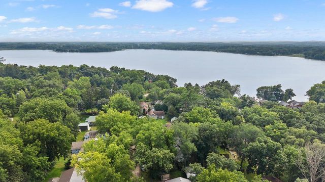 W9295 Oakland Road, Cambridge, WI 53523