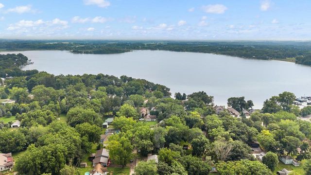 W9295 Oakland Road, Cambridge, WI 53523