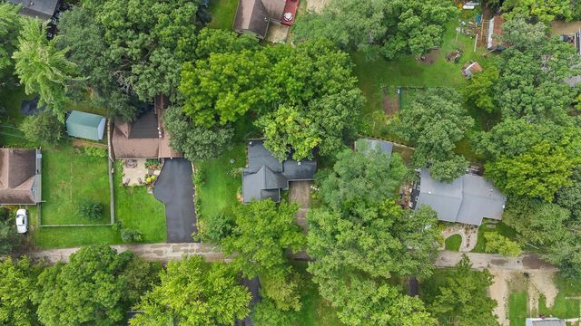 W9295 Oakland Road, Cambridge, WI 53523