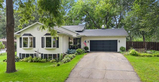 W9295 Oakland Road, Cambridge, WI 53523