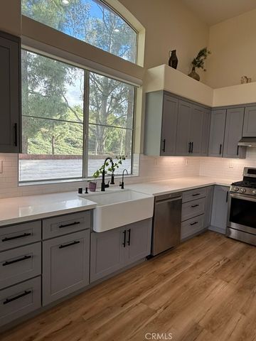 2737 Dietrich, Tustin, CA 92782