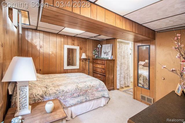 5794 Shetland Way, Waterford, MI 48327