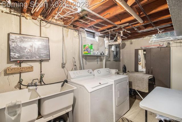 5794 Shetland Way, Waterford, MI 48327