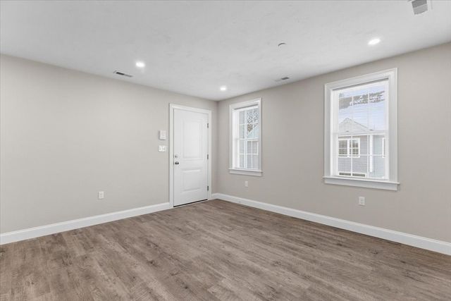 202 Central Street J, Avon, MA 02332