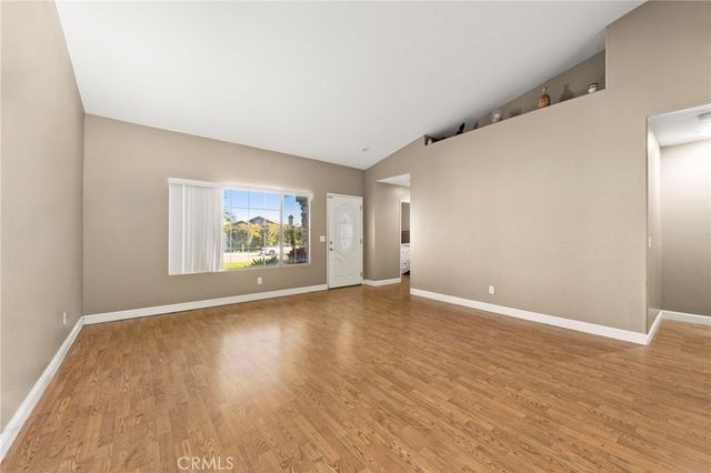 4060 N Flame Tree, Rialto, CA 92377