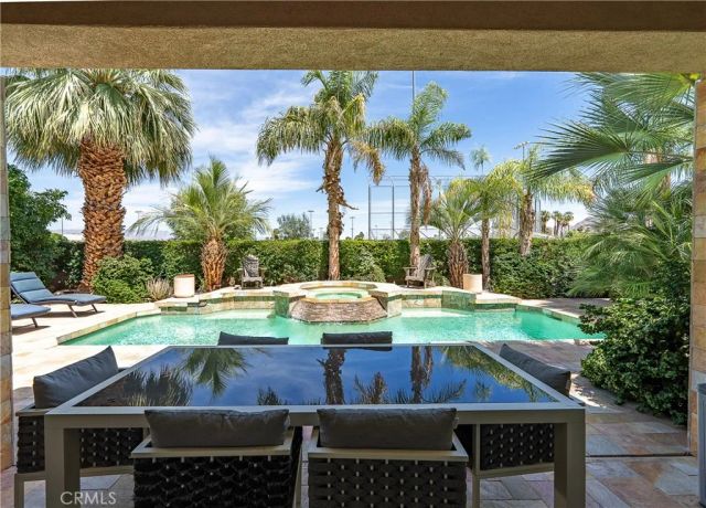 14 Calle Lantana, Palm Desert, CA 92260