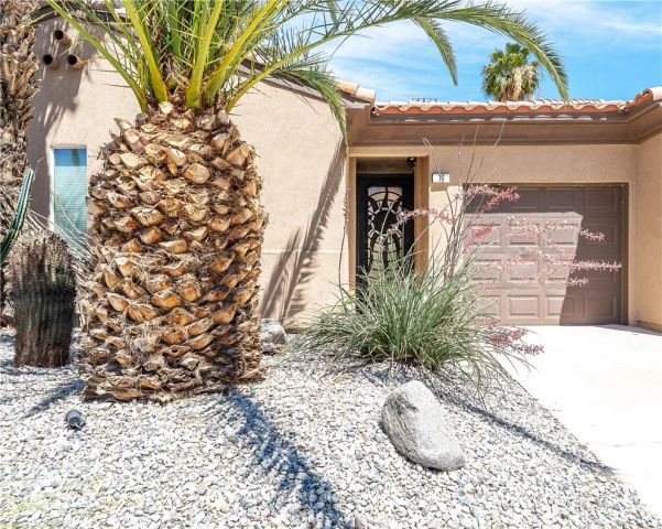 14 Calle Lantana, Palm Desert, CA 92260