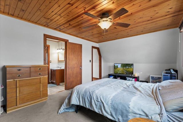 608 Pennsylvania AVENUE, West Bend, WI 53095