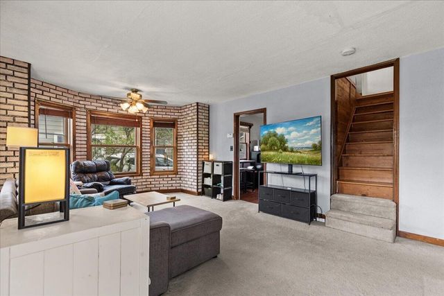608 Pennsylvania AVENUE, West Bend, WI 53095