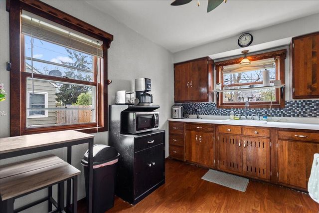 608 Pennsylvania AVENUE, West Bend, WI 53095
