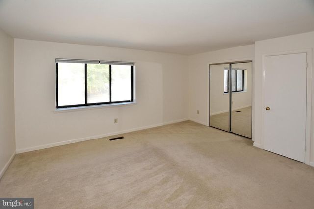 3850-A STEPPES CT, Falls Church, VA 22041